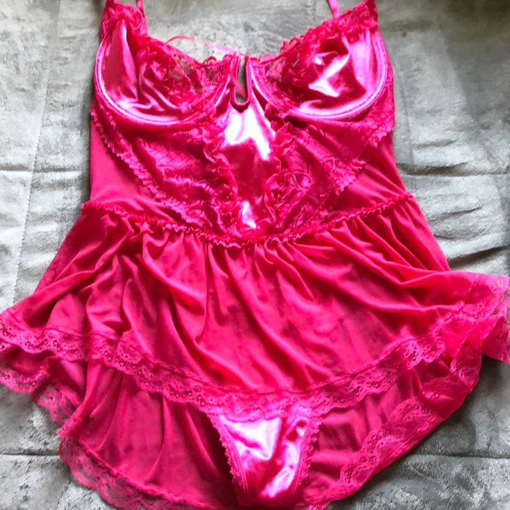 LIMITED TIME OFFER FOR HOT PINK SUGAR THRILLZ TEDDY !!!